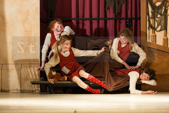 Hilburn Academy: Annie Jr. Friday Night
