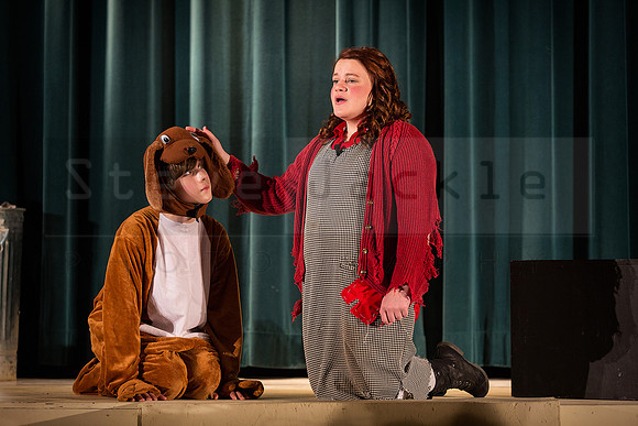 Hilburn Academy: Annie Jr. Friday Night
