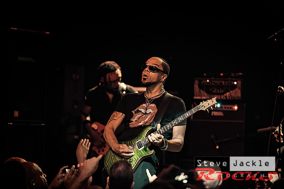 Guitarist John Hayes