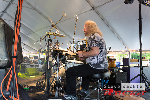 Like Steve Jackle Photography on facebook?  http://facebook.com/
