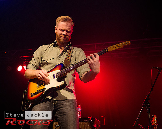Paul Sayer — guitars