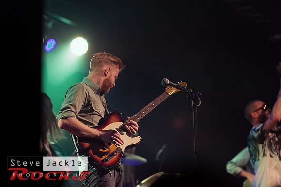 Paul Sayer — guitars