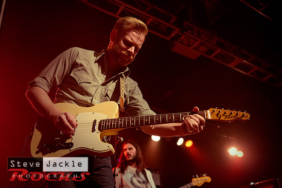 Paul Sayer — guitars