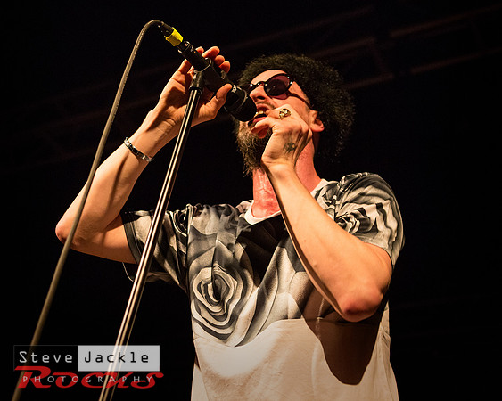Phil Campbell — vocals