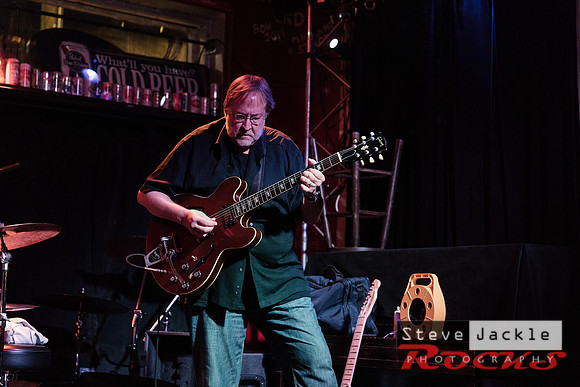 Bernie Petteway Electric Trio: Deep South Bar