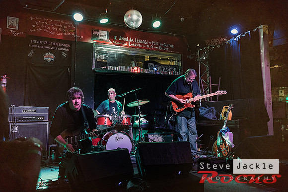 Bernie Petteway Electric Trio: Deep South Bar