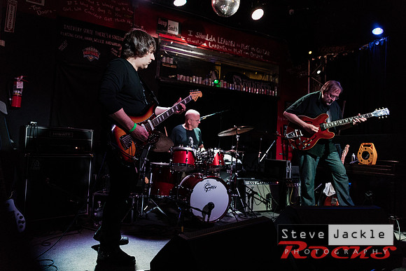 Bernie Petteway Electric Trio: Deep South Bar