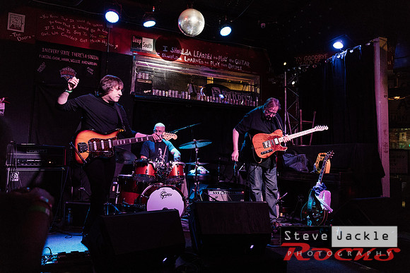 Bernie Petteway Electric Trio: Deep South Bar