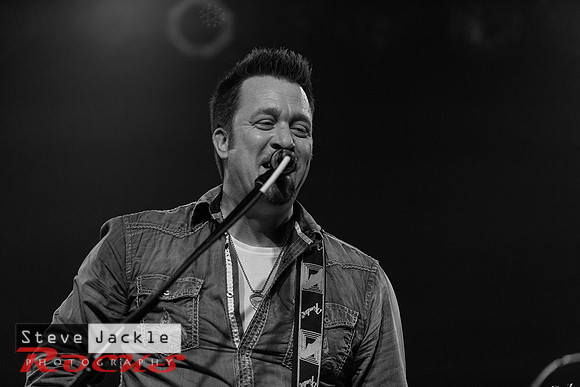 Ross Miller - Lead Vocals, Guitar