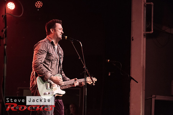 Ross Miller - Lead Vocals, Guitar