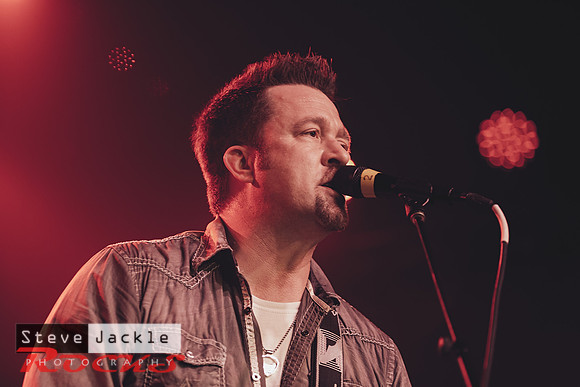 Ross Miller - Lead Vocals, Guitar