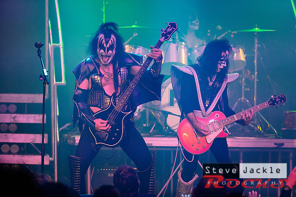 Strutter KISS tribute band at Lincoln Theatre.