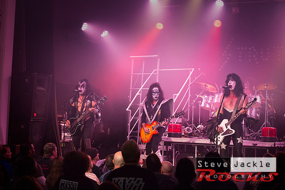 Strutter KISS tribute band at Lincoln Theatre.