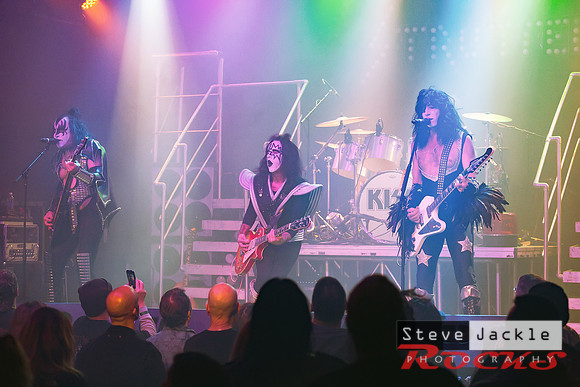 Strutter KISS tribute band at Lincoln Theatre.