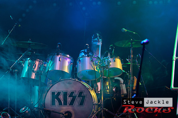 Strutter KISS tribute band at Lincoln Theatre.