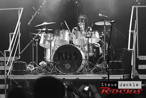 Strutter KISS tribute band at Lincoln Theatre.