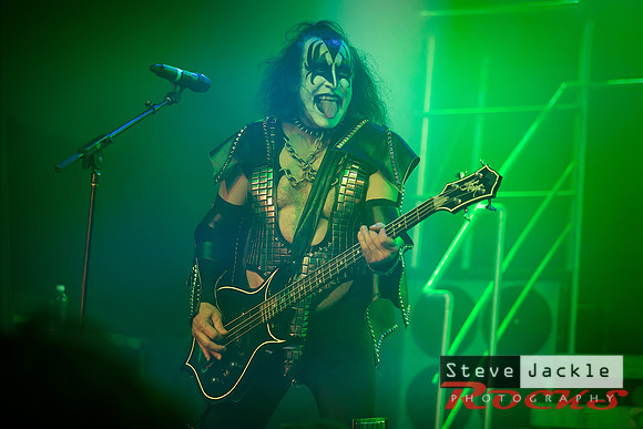Strutter KISS tribute band at Lincoln Theatre.