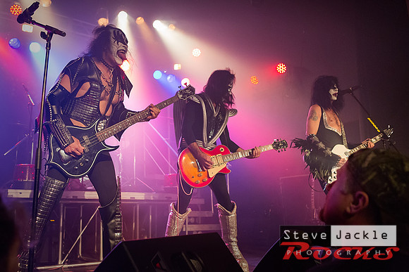 Strutter KISS tribute band at Lincoln Theatre.