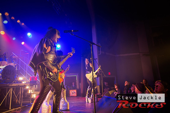 Strutter KISS tribute band at Lincoln Theatre.
