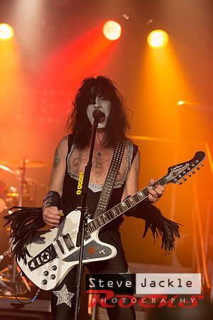 Strutter KISS tribute band at Lincoln Theatre.