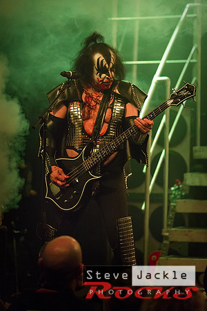 Strutter KISS tribute band at Lincoln Theatre.