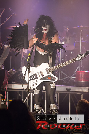 Strutter KISS tribute band at Lincoln Theatre.