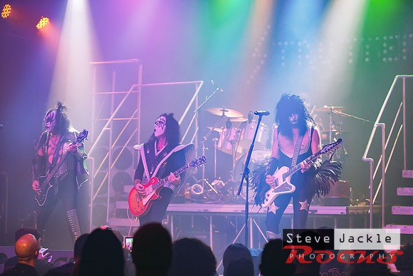 Strutter KISS tribute band at Lincoln Theatre.