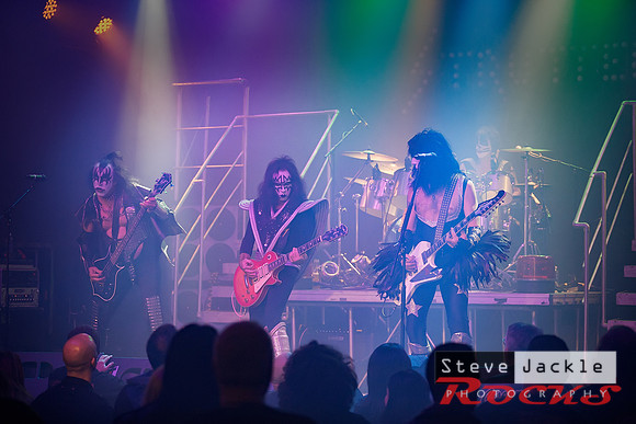 Strutter KISS tribute band at Lincoln Theatre.