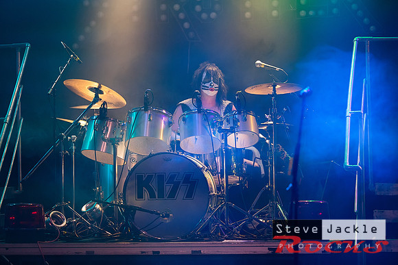 Strutter KISS tribute band at Lincoln Theatre.
