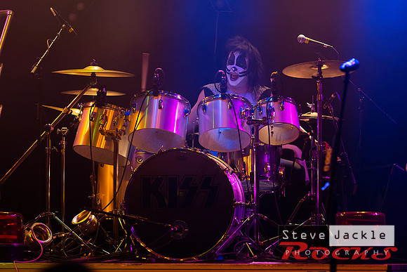 Strutter KISS tribute band at Lincoln Theatre.