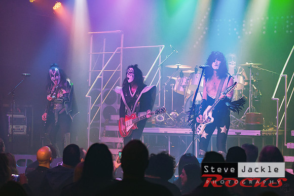 Strutter KISS tribute band at Lincoln Theatre.
