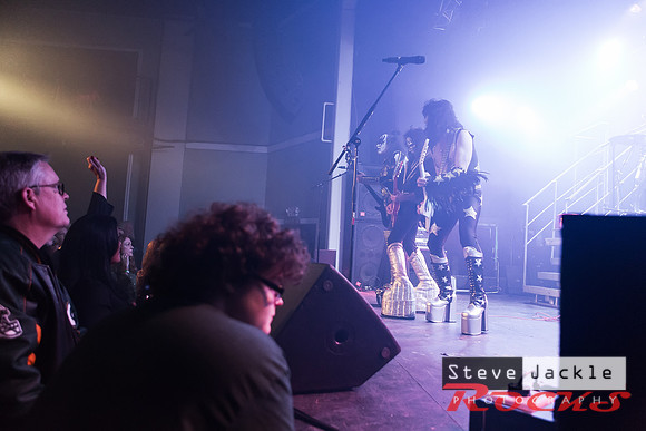 Strutter KISS tribute band at Lincoln Theatre.