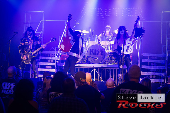 Strutter KISS tribute band at Lincoln Theatre.