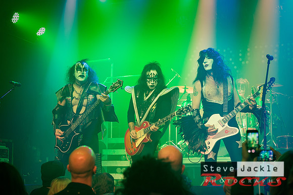 Strutter KISS tribute band at Lincoln Theatre.