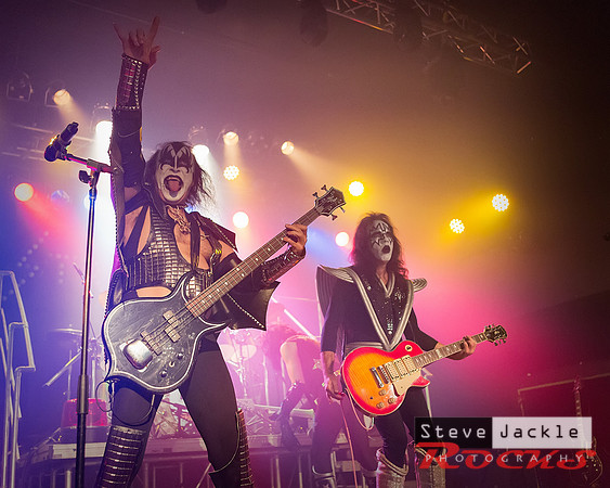 Strutter KISS tribute band at Lincoln Theatre.