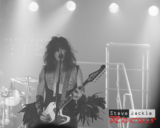 Strutter KISS tribute band at Lincoln Theatre.