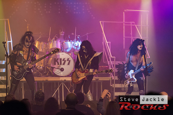 Strutter KISS tribute band at Lincoln Theatre.