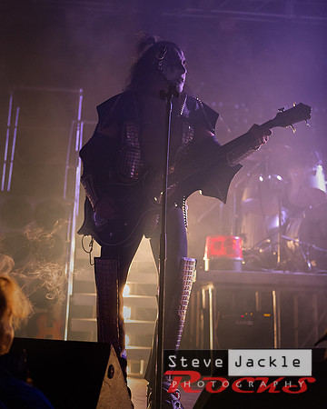 Strutter KISS tribute band at Lincoln Theatre.