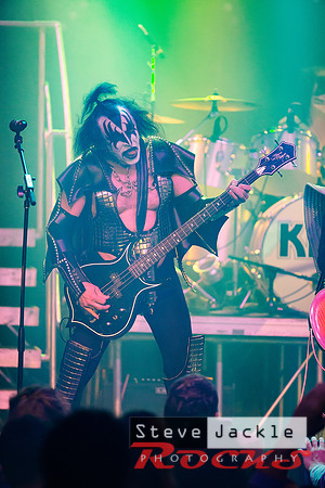 Strutter KISS tribute band at Lincoln Theatre.