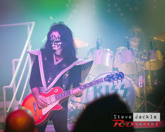 Strutter KISS tribute band at Lincoln Theatre.