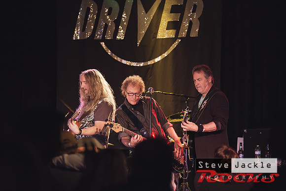 Hard rock Driver band rocks the Raleigh, NC crowd