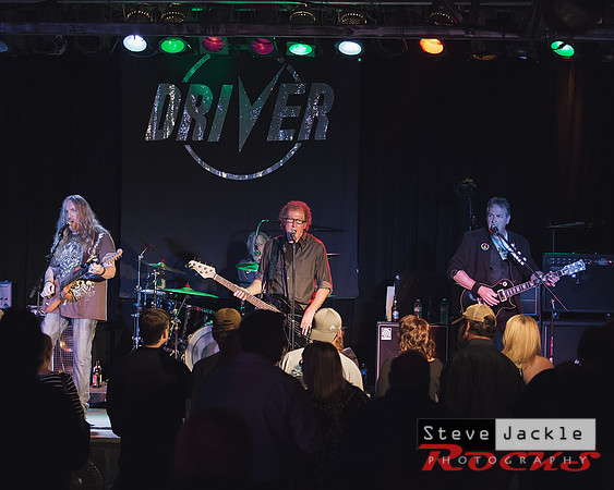 Hard rock Driver band rocks the Raleigh, NC crowd