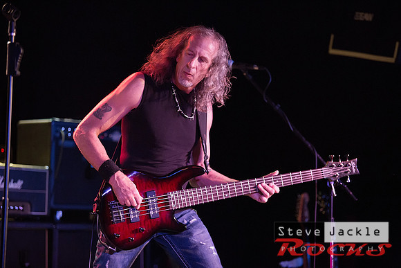 John Roebuck: bass Lexx Luthor Band