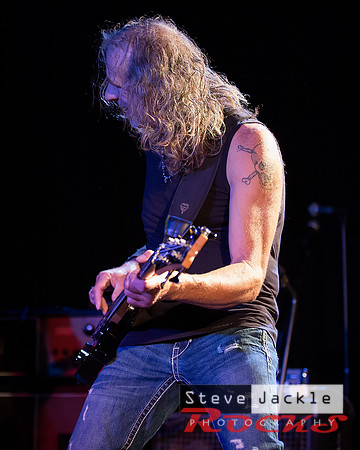 John Roebuck: bass Lexx Luthor Band