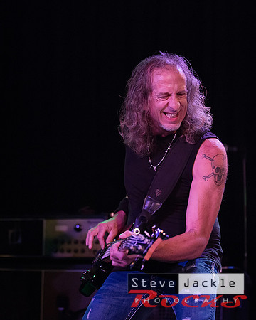 John Roebuck: bass Lexx Luthor Band