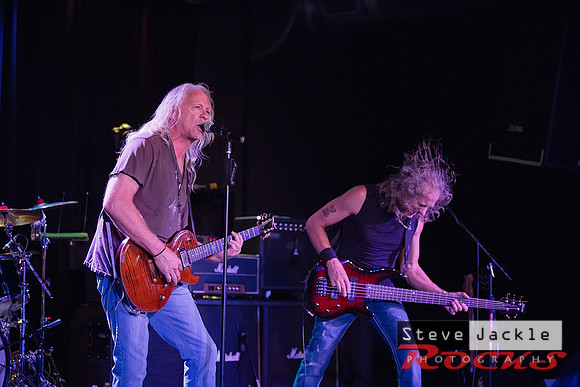 Todd Jackson: guitar/vocals  John Roebuck: Bass  Lexx Luthor Ban