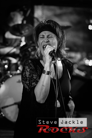 Donna Blue at Scooters Feb 2017