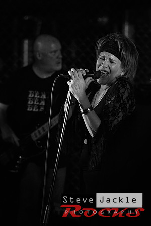 Donna Blue at Scooters Feb 2017