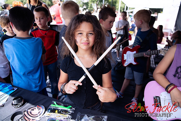 Raleigh School Of Rock rocks Moores Square