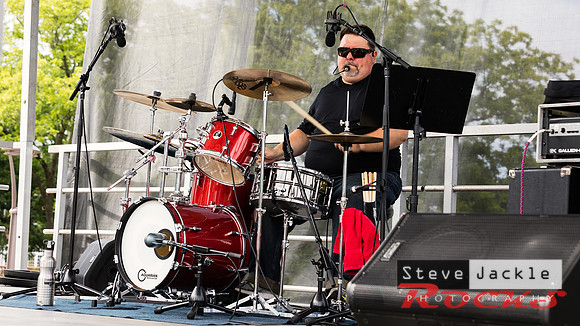 Night Shift Band: Cary Chowdown 2017